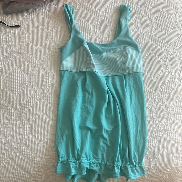 Lululemon top - Picture 1 of 2